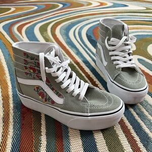 Vans Sk8-Hi Tapered Stackform Floral Embroidery Platform Shoes